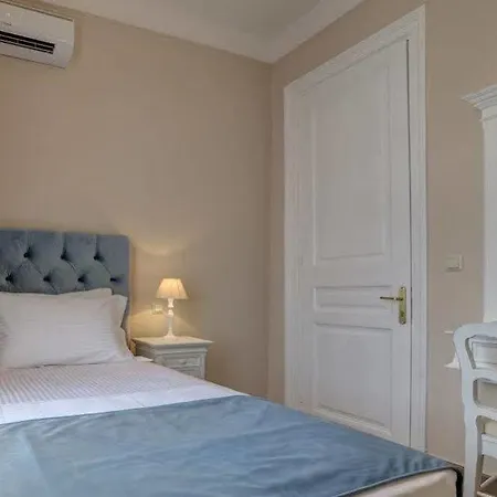 Hotel & Art Athens
