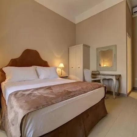 & Art Hotel