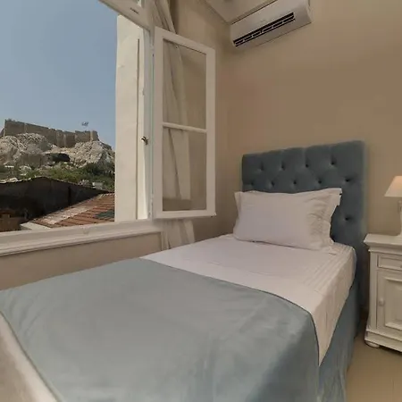 & Art Hotel 3*